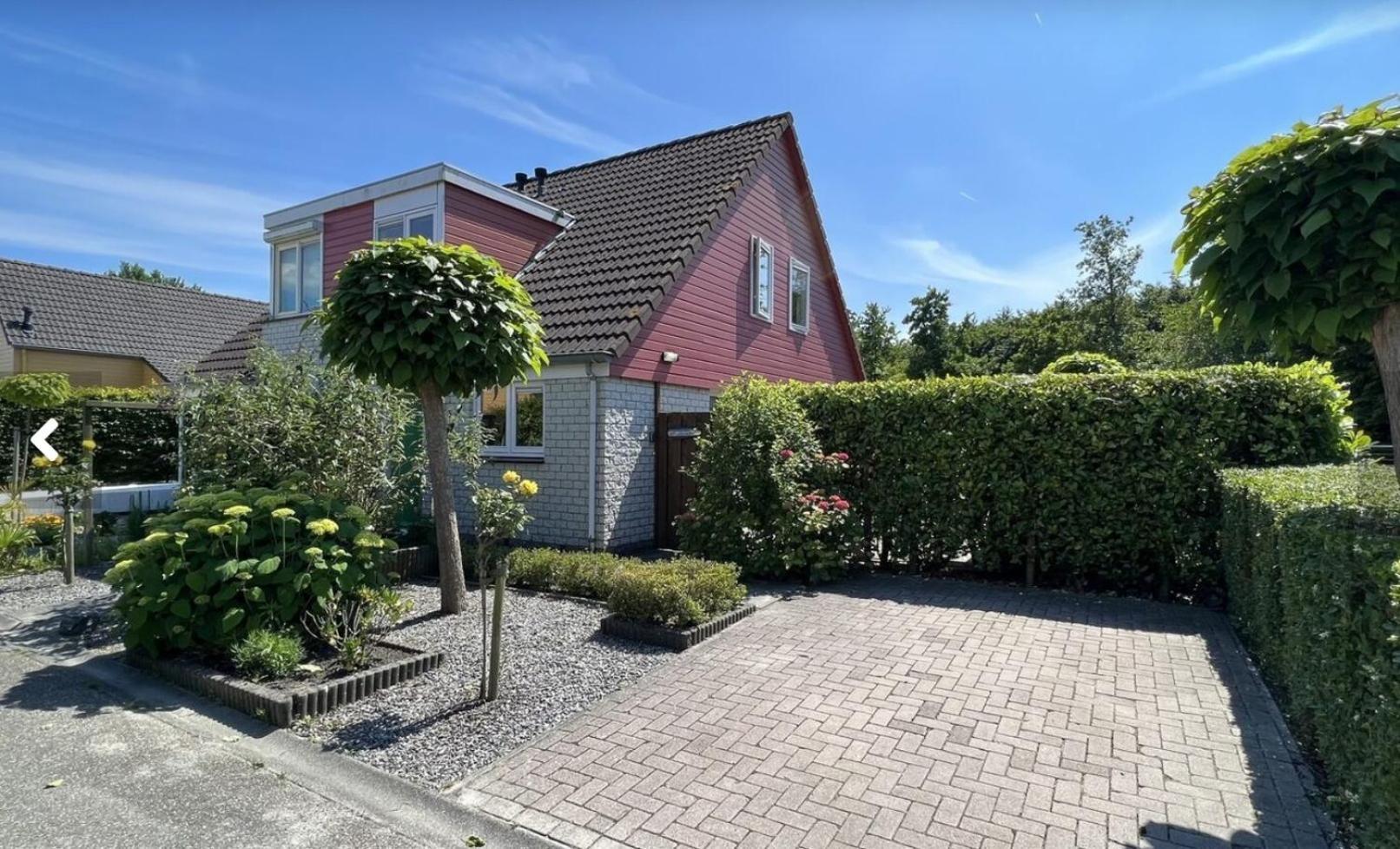 Vakantiehuis Op Villapark Oesterbaai Aan Zee , Met Speeltuin Grenzend Aan De Tuin Вемелдинге Екстериор снимка